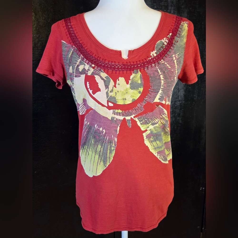 ✨️UPDATED✨️Lucky Brand Live In Love Embellished Crochet Lace Red Graphic Tee S